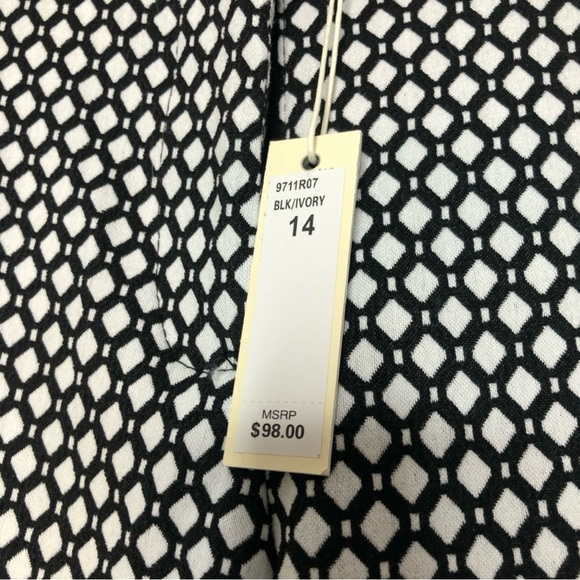 MAX STUDIO | Black & White Crop Dress Pant | NWT - Picture 6 of 7